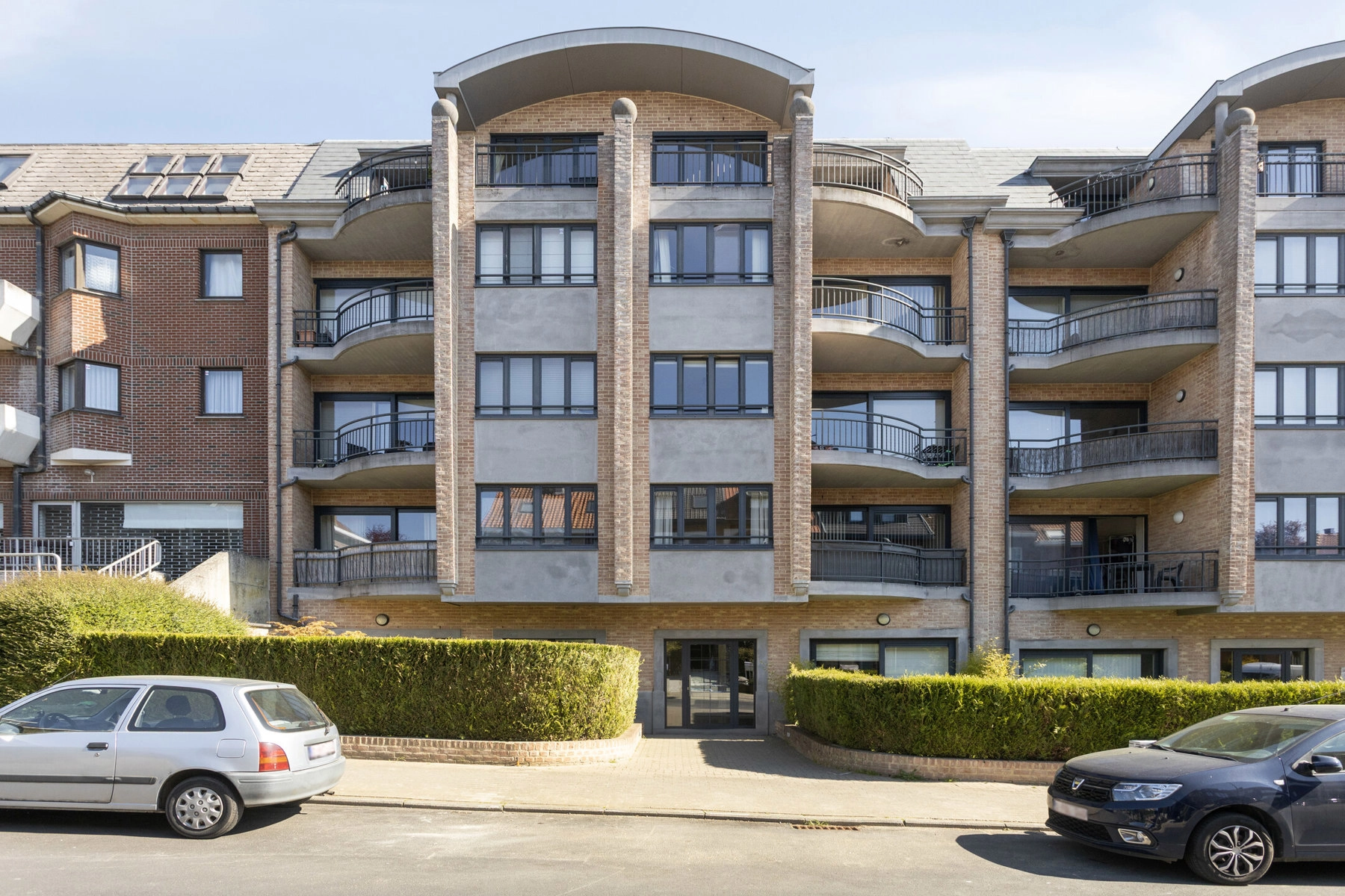 ebbf0e3cef154805aa263b0286bcf0f1 photo