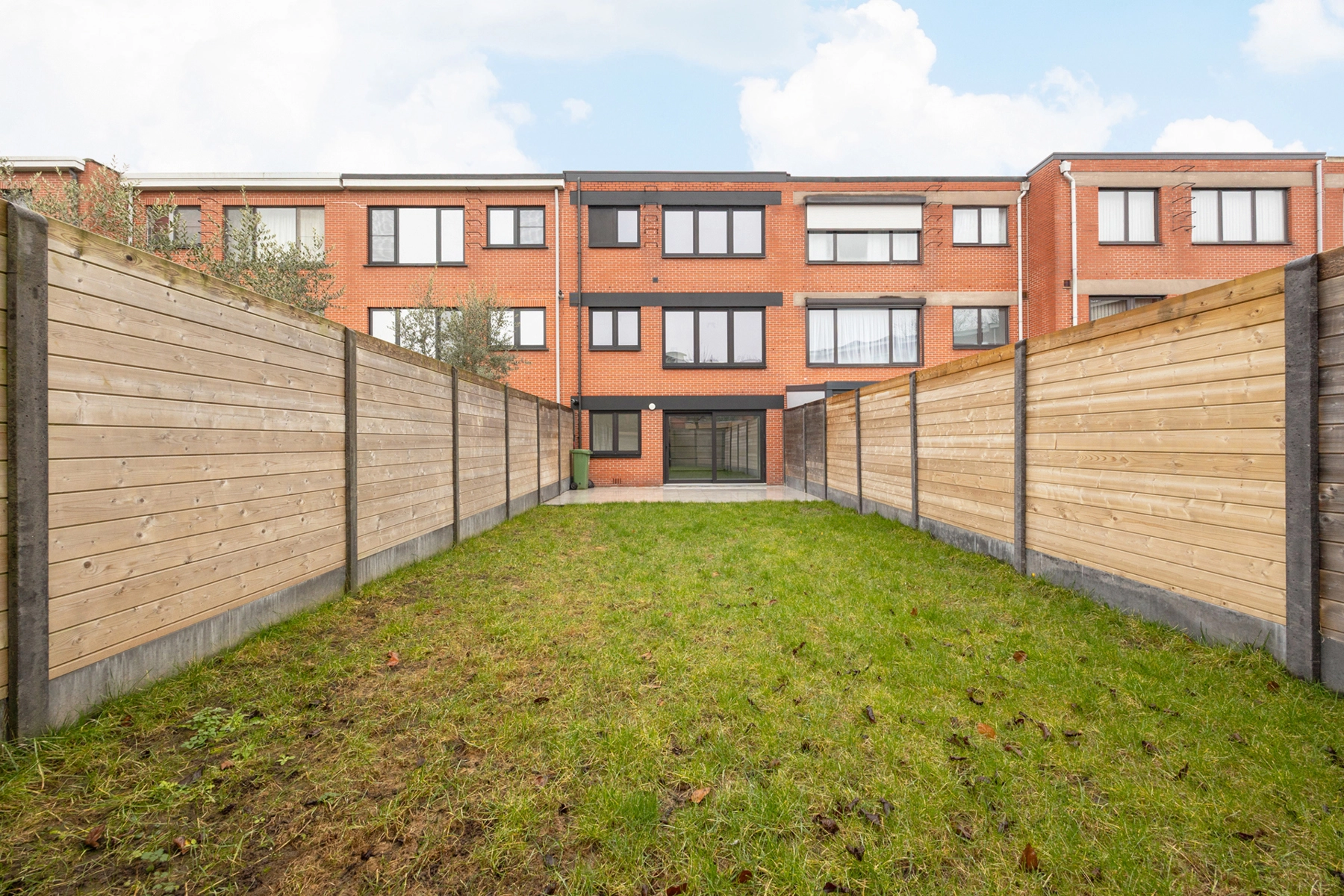 0771778f90e544efbcfc2ee4d47570ff photo