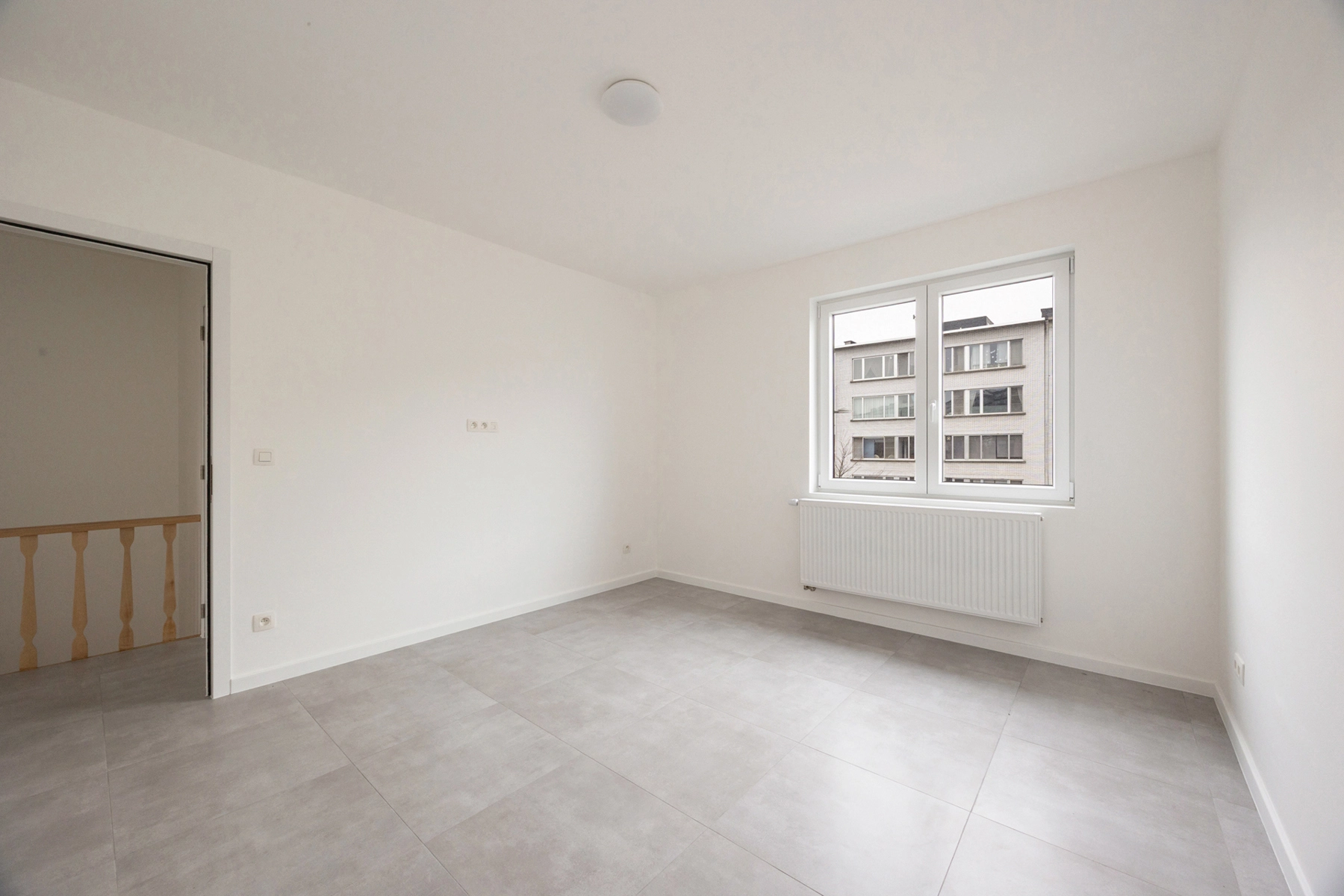 115f989e677b48ea984938a73b4f0023 photo