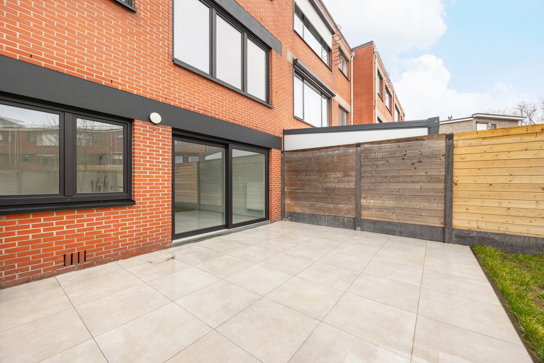 8c8b3e2c5456441291b84cf0b58c618d photo