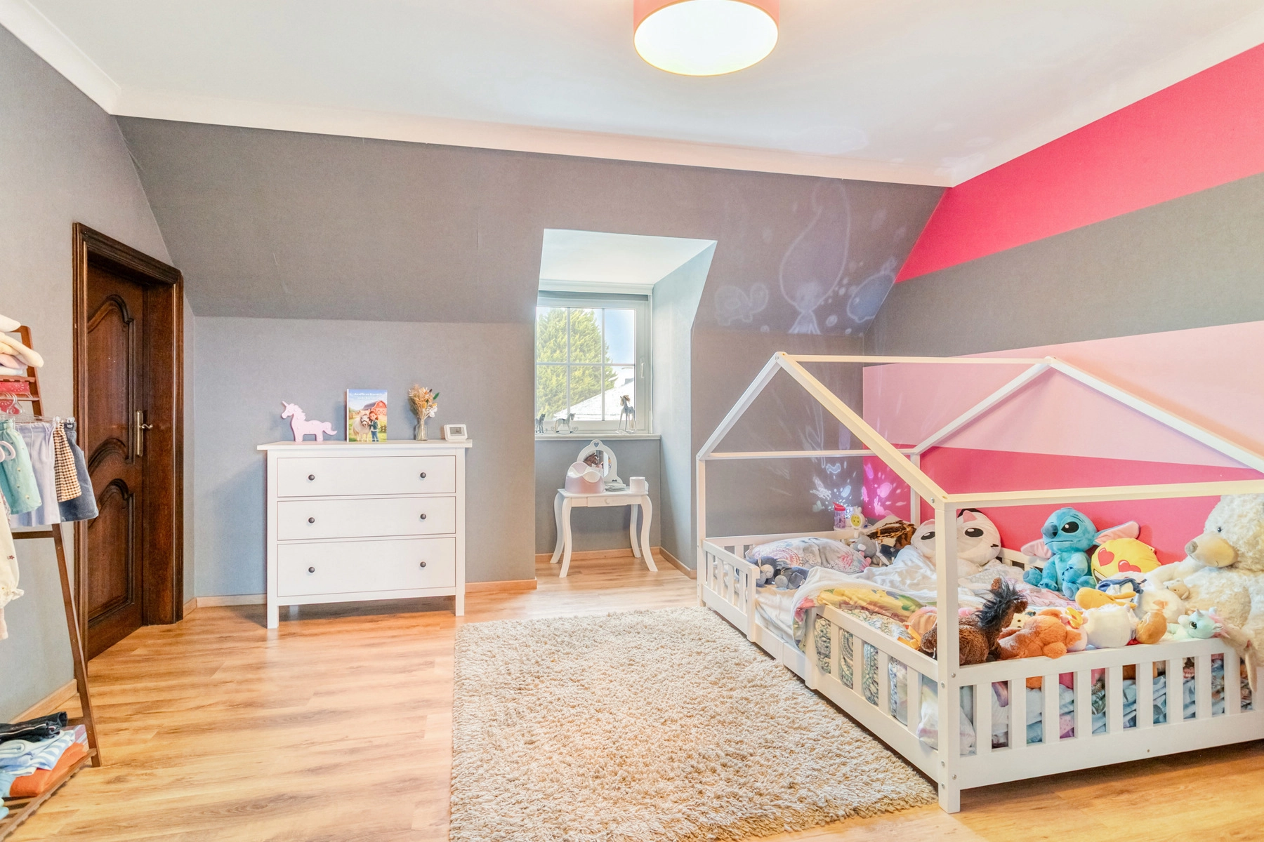 5ae4e9fb341046959519303ecfa38698 photo