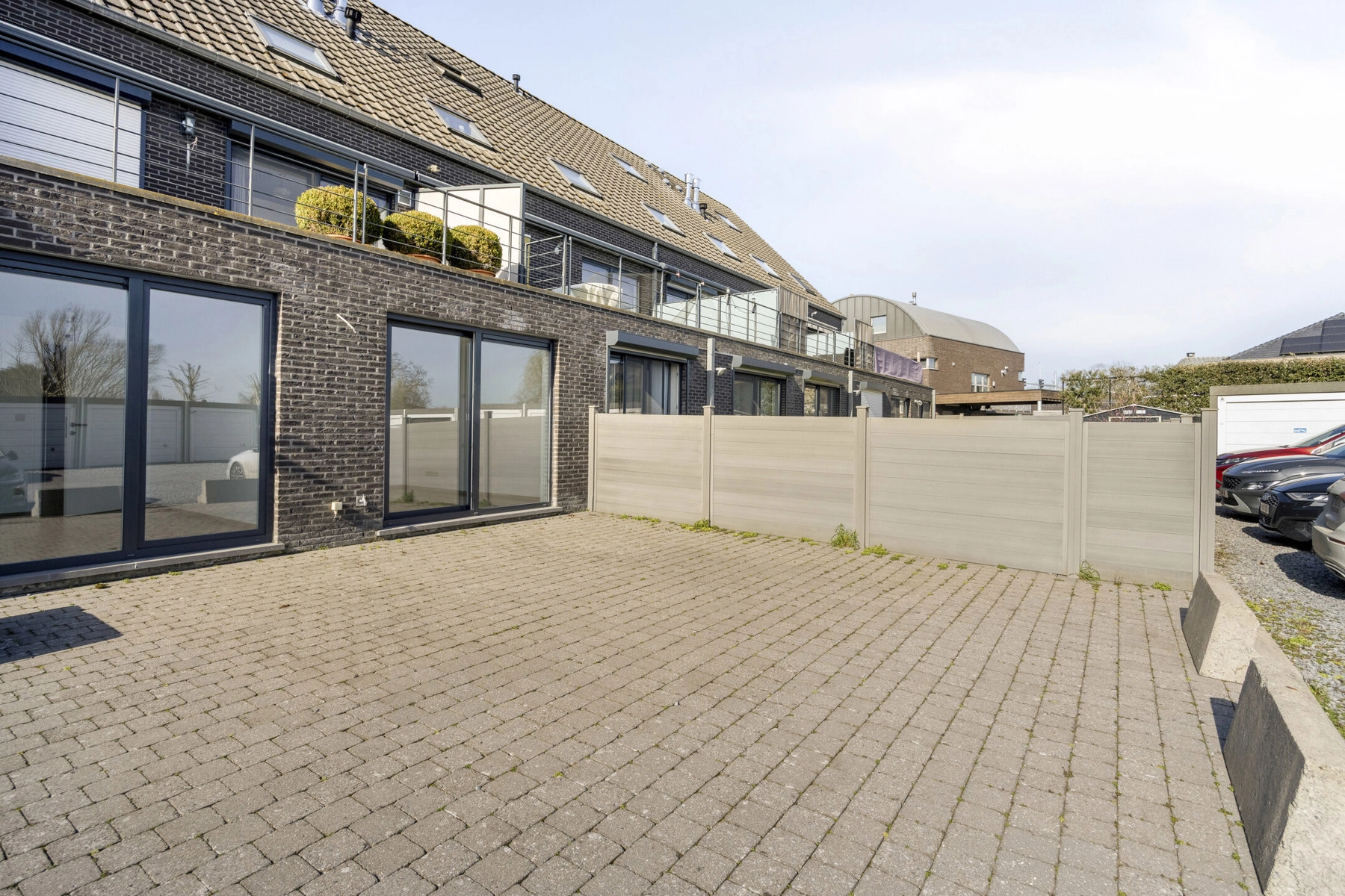 d3d8866575784b19b1ba3de67860167e photo