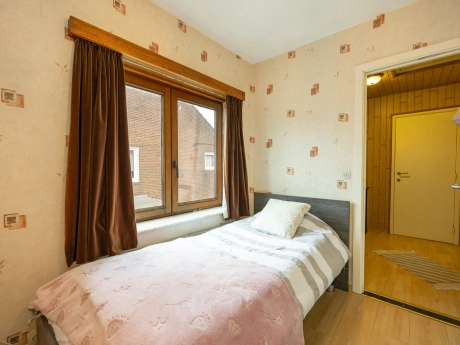 1a0f55737a134aa1b5ecf272bd0f7b4c thumbnail