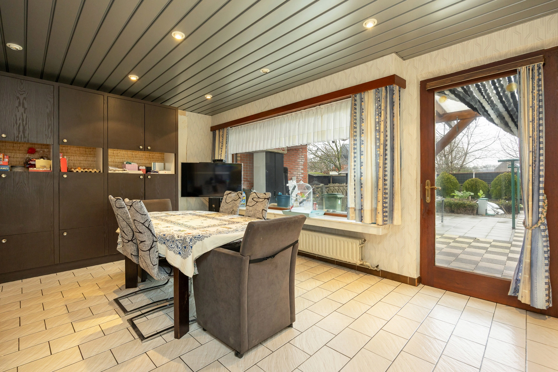 3872d92399cb42c0bcccd92b99fcec2d photo