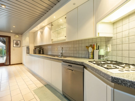 9c9730c806ef4cf7859d406858d15bda thumbnail