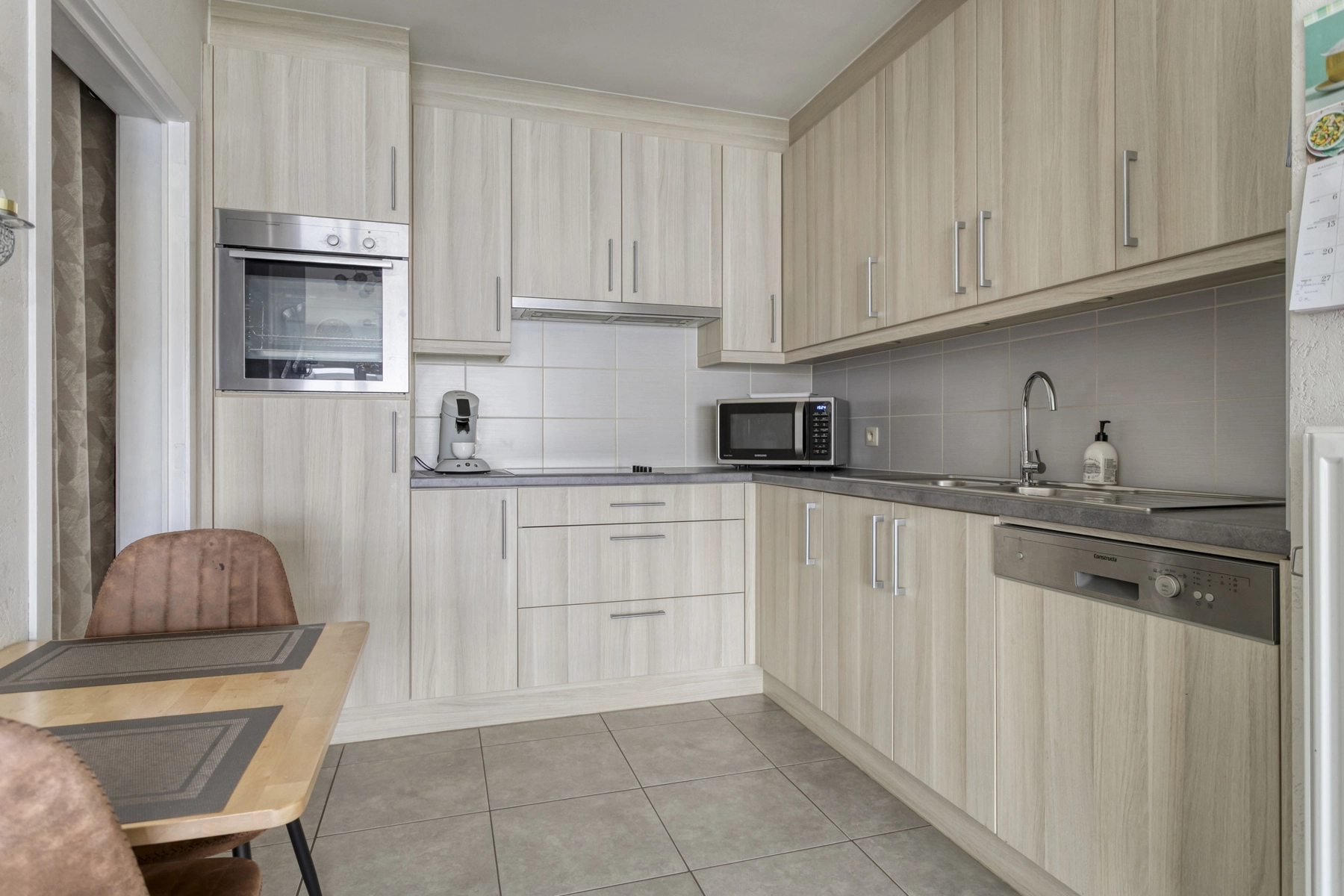 44b11a9890d74dabade7d5afdc5d660a photo