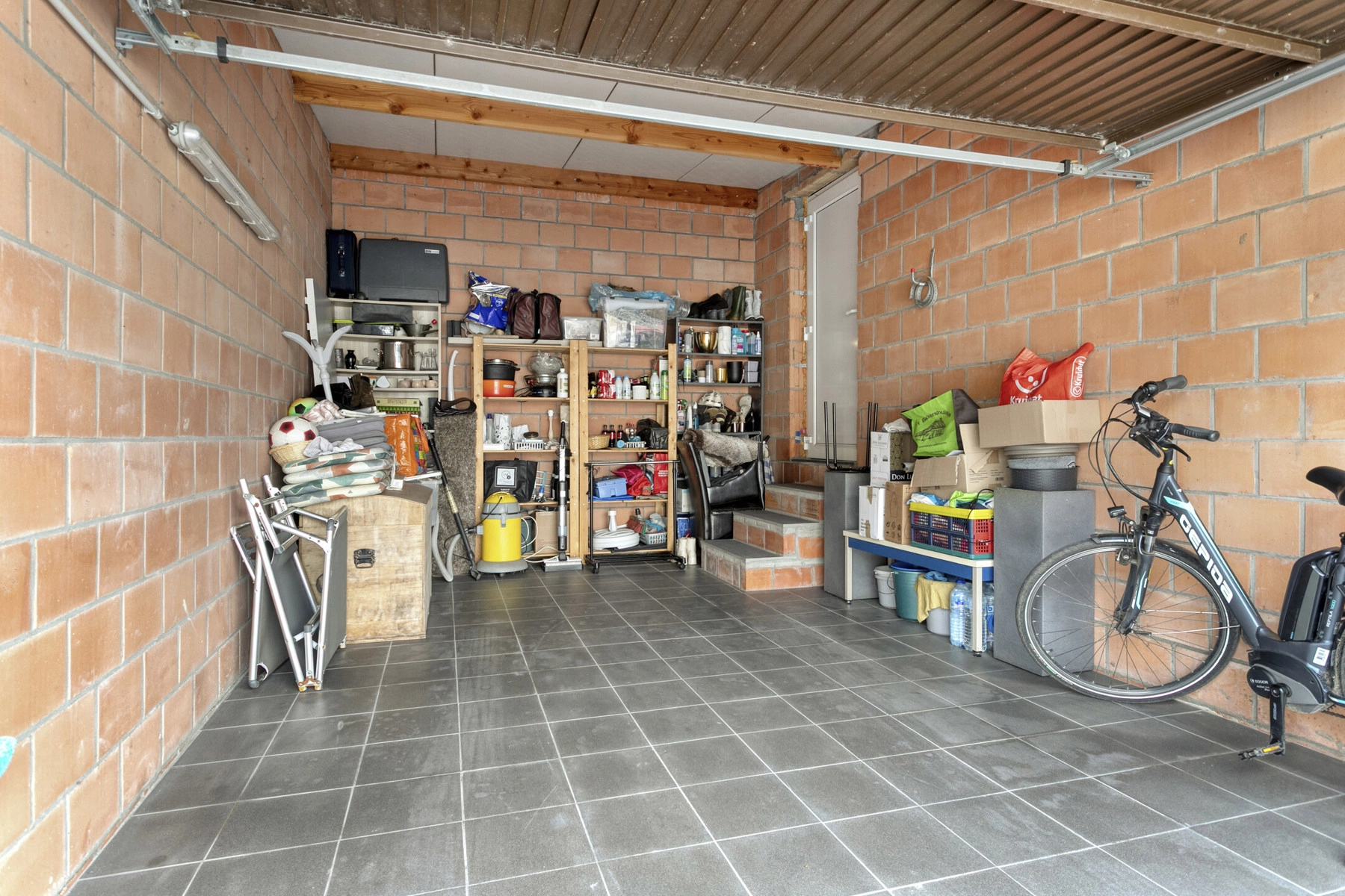 8406a02397454fcba057dd48a6e395ba photo