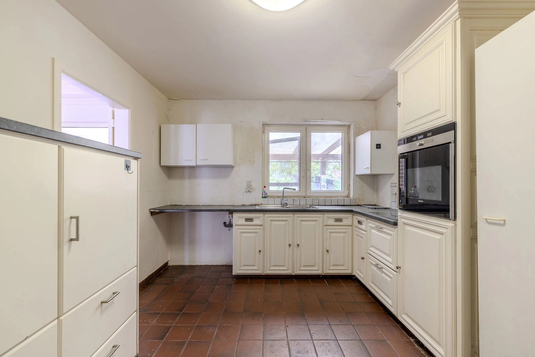 129684148049442992bb3aeef2d62e20 photo