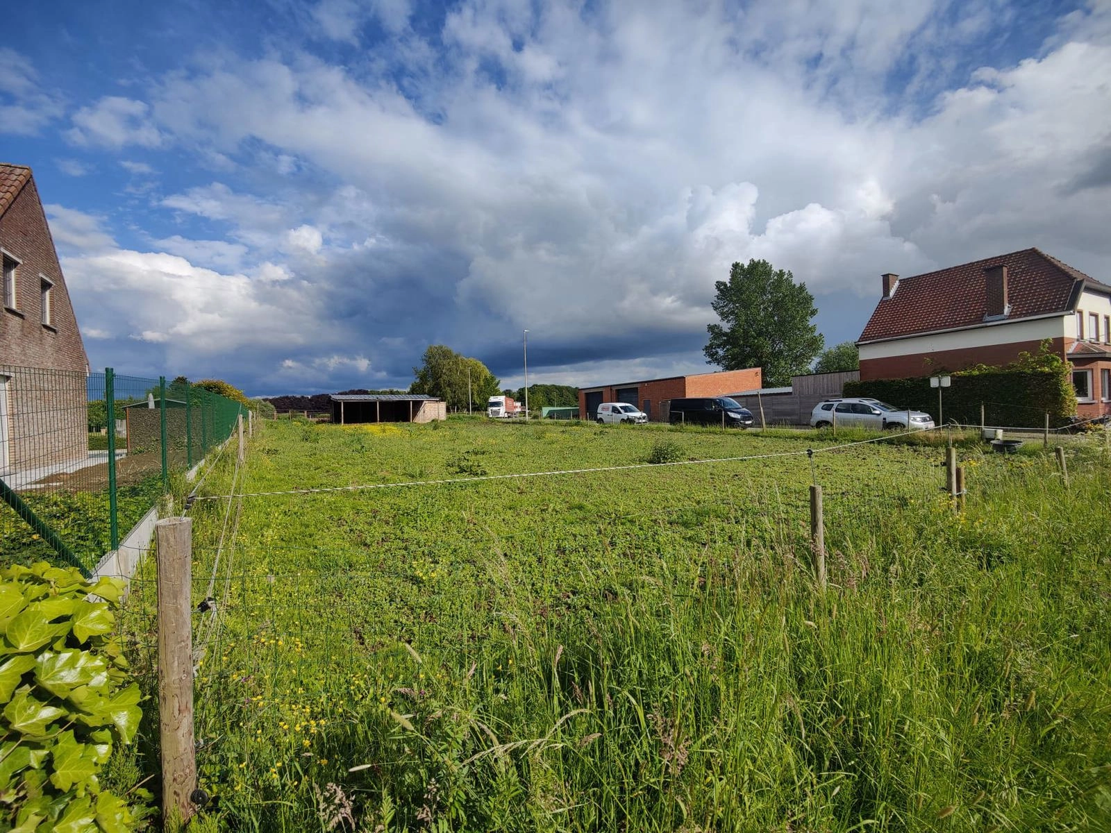 98506ec9c9aa4e57b01090d919d8c7d9 photo