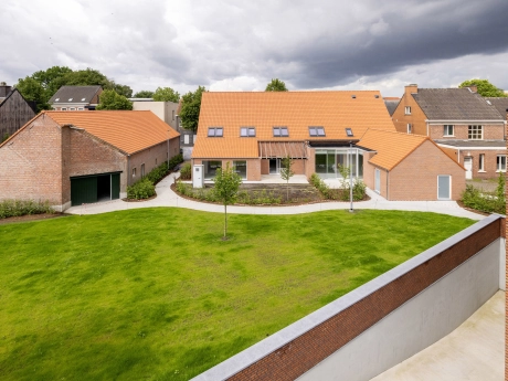 property 7701723 cover photo