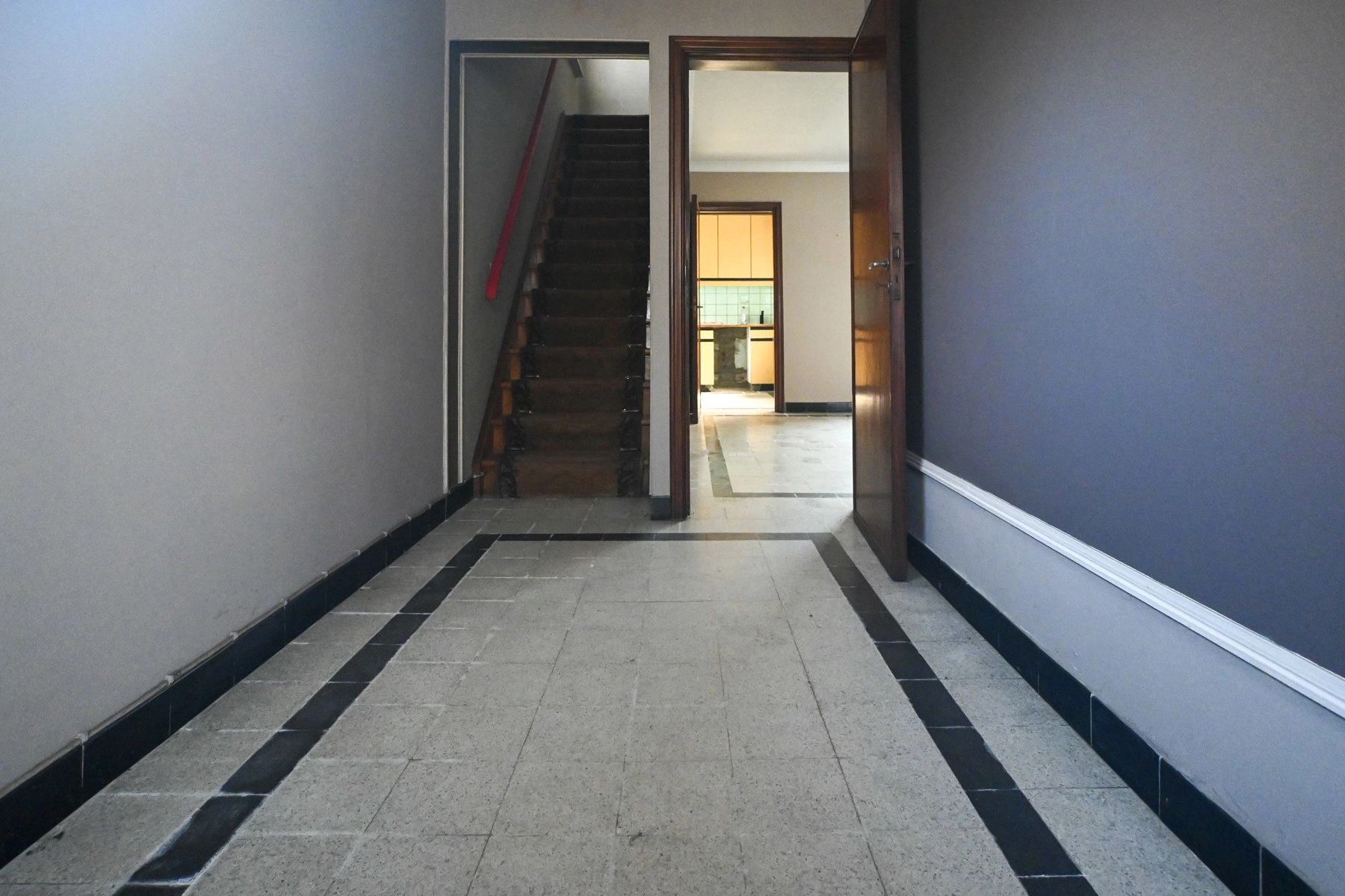 f0d50acec21249ef8321d79e0cf96dc3 photo