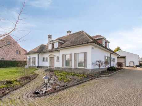 property 7704189 cover photo