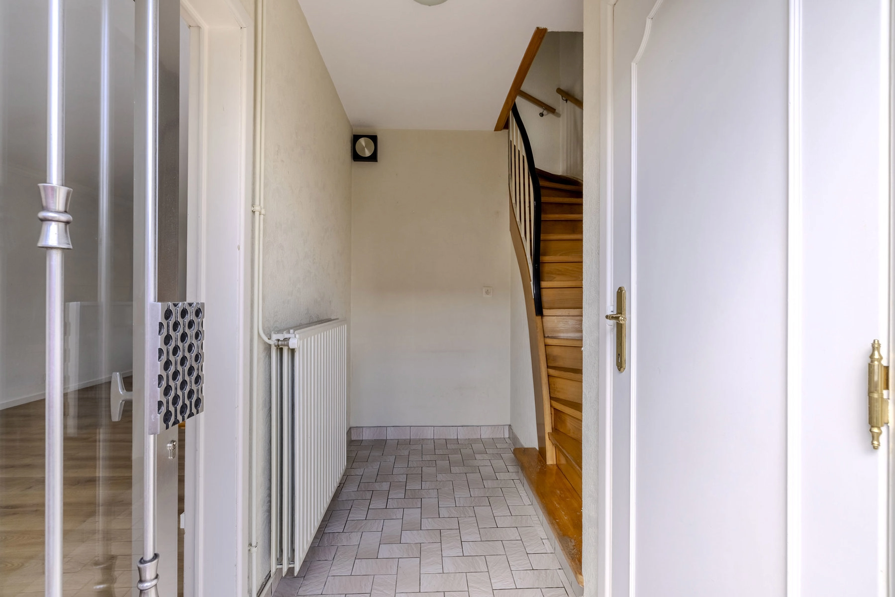 8aebe2fffc3149e08264a936d630f616 photo
