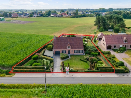 property 7751953 cover photo