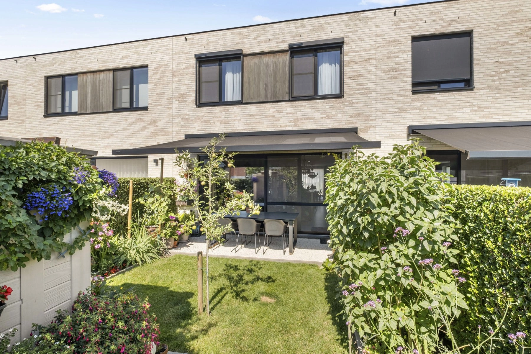 099abd0085da4c7bb6fc12a2d71296be photo