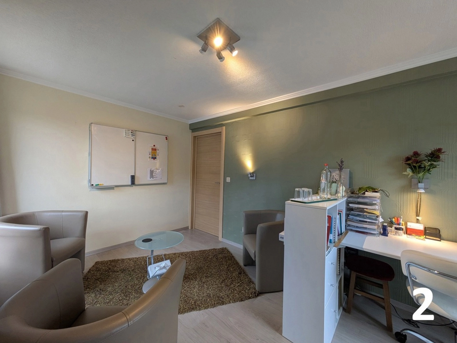 d391cfc217b8400f90396b0ec418d500 photo