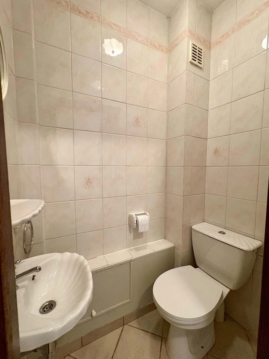 454e8b31a05f4dc2a4a7600b1199798d photo