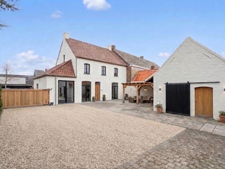 property 7777052 cover photo