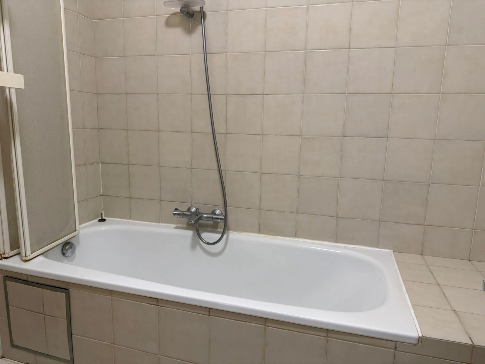 430b9426ed9348ce8fa4363252b67815 photo