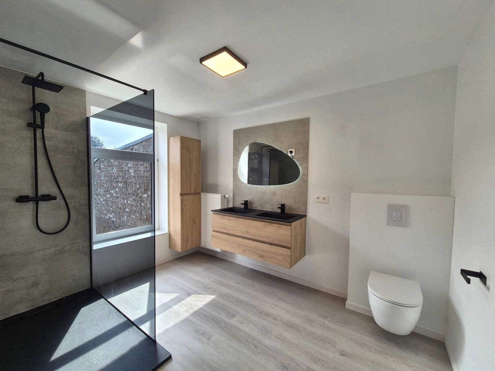 457ab178ee5e4ad09d65fcff5624429c photo