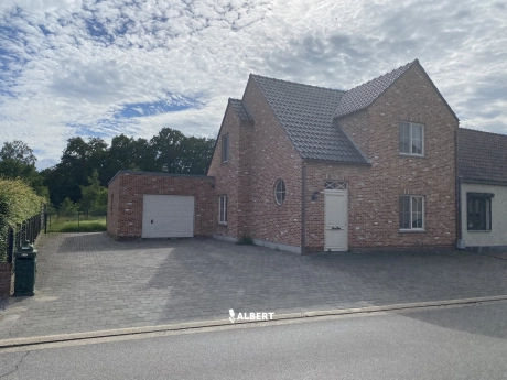 property 7845051 cover photo