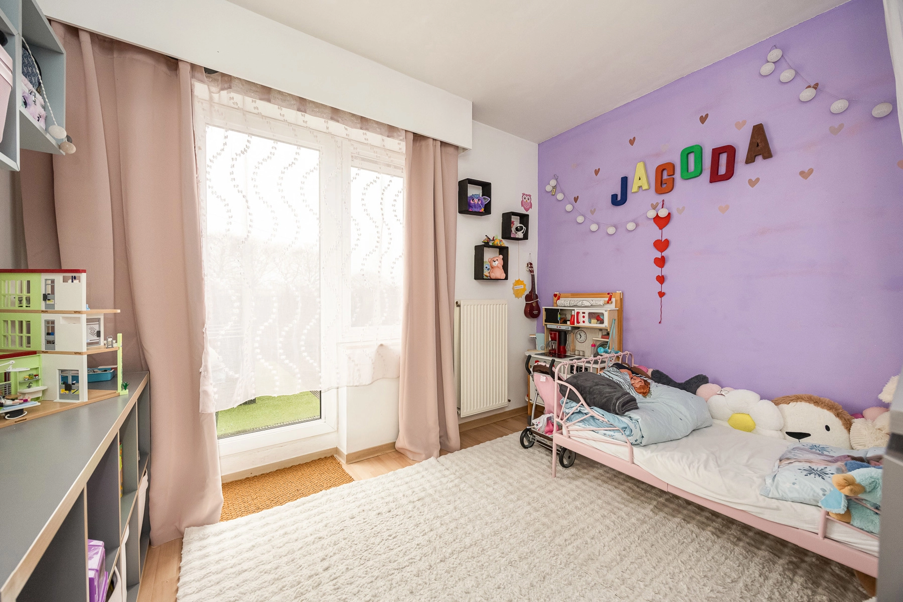 ca048eb5a265404a83ae82cfa8006b6e photo