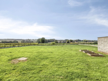property 7853388 cover photo