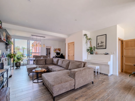 property 7859927 cover photo
