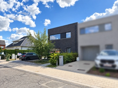 property 7864191 cover photo