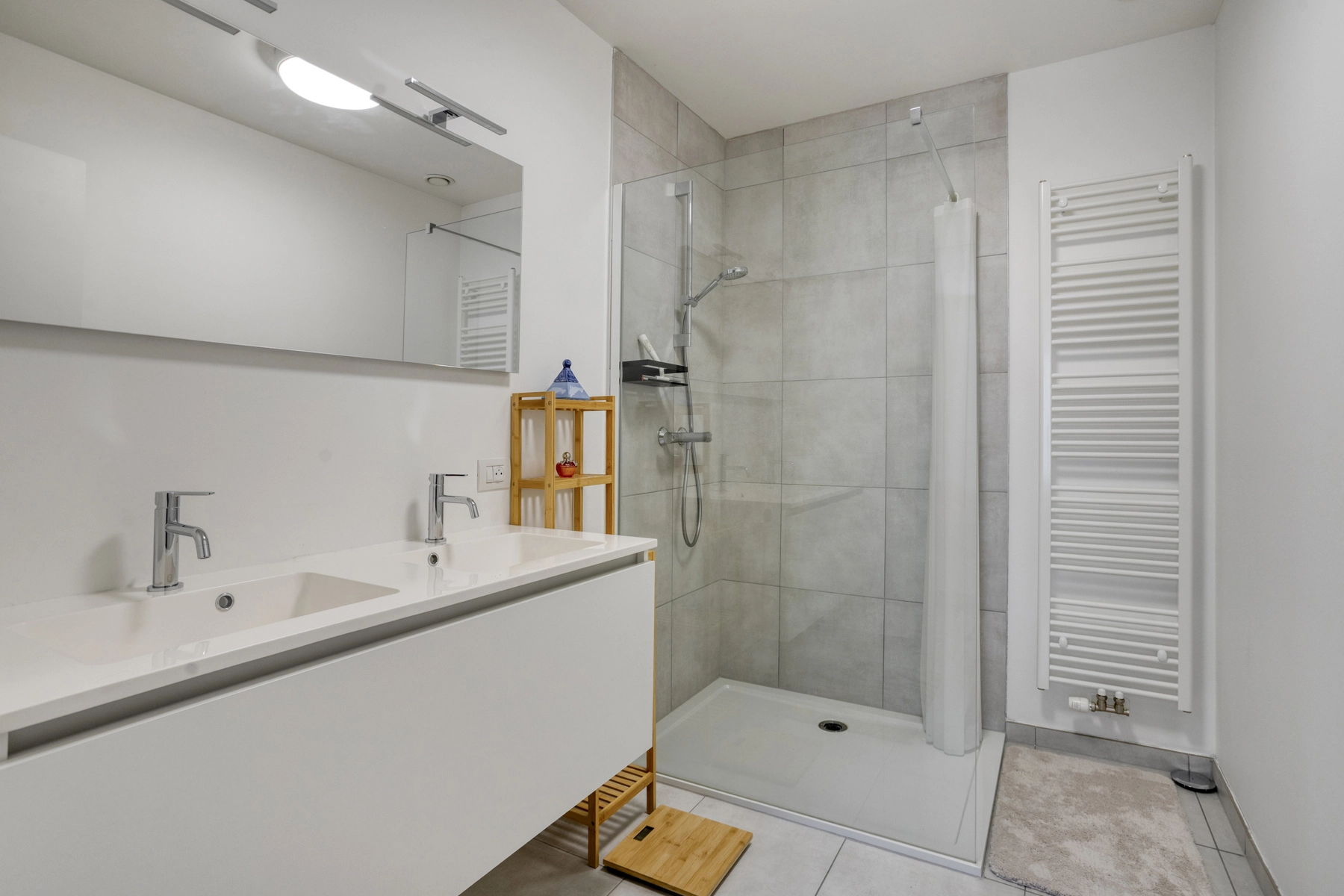aa69c15107904ddd9e4a35ad842dc3d7 photo