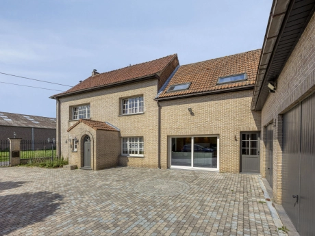 property 7868776 cover photo