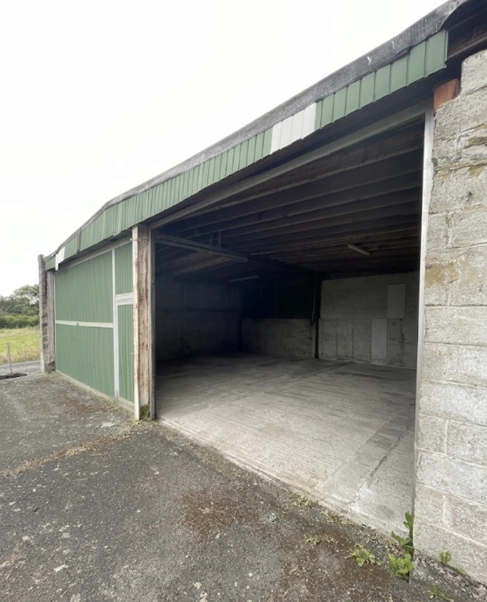 17d63cab656a4ae4a8e70ad2be595d18 photo