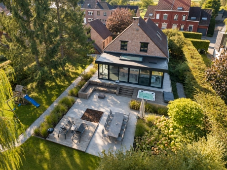 property 7894172 cover photo